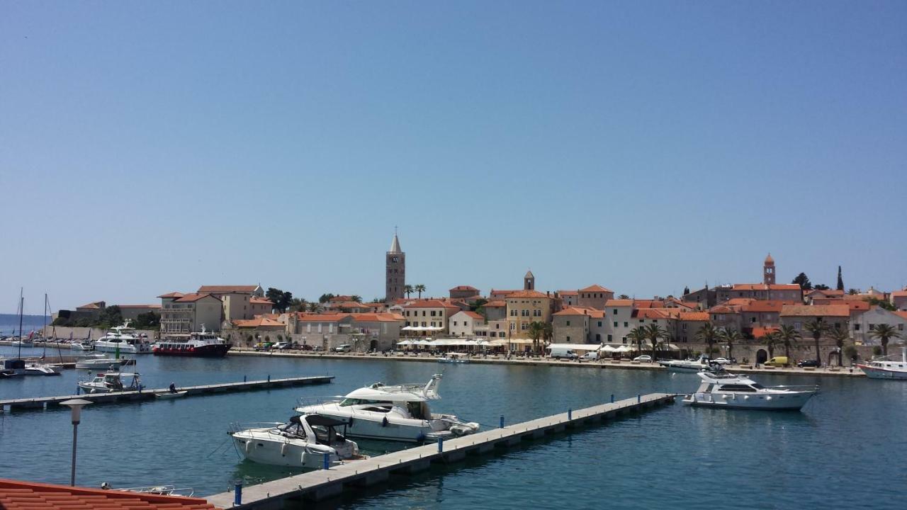 Vila "Mare" Banjol Kültér fotó
